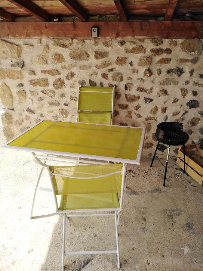 Chaleureux A La Campagne Leilighet Saint-Germain-Laprade Eksteriør bilde